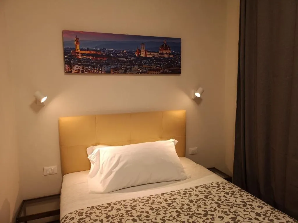 Room, Toscana, Florence