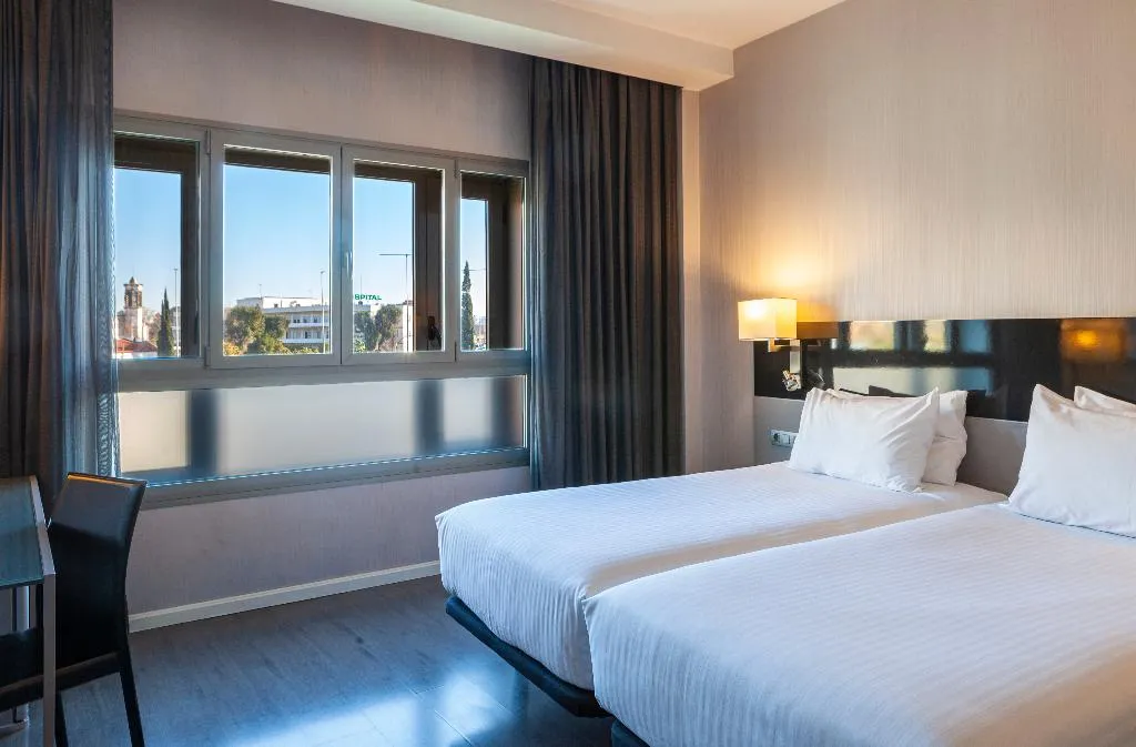 TWIN STANDARD Room, Porcel Torneo, Seville