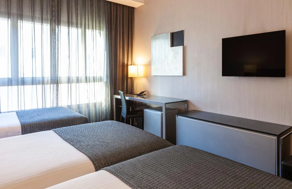 TRIPLE STANDARD Room, Porcel Torneo, Seville