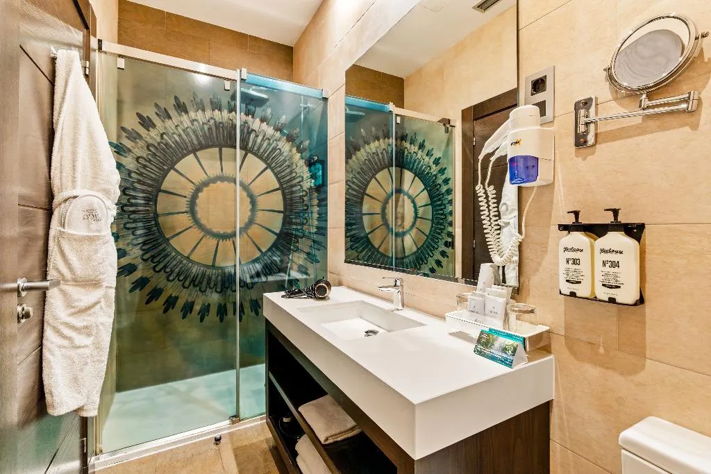 DOUBLE PREMIUM CITY VIEW Room, Hotel Indigo Barcelona Plaza Catalunya, Barcelona