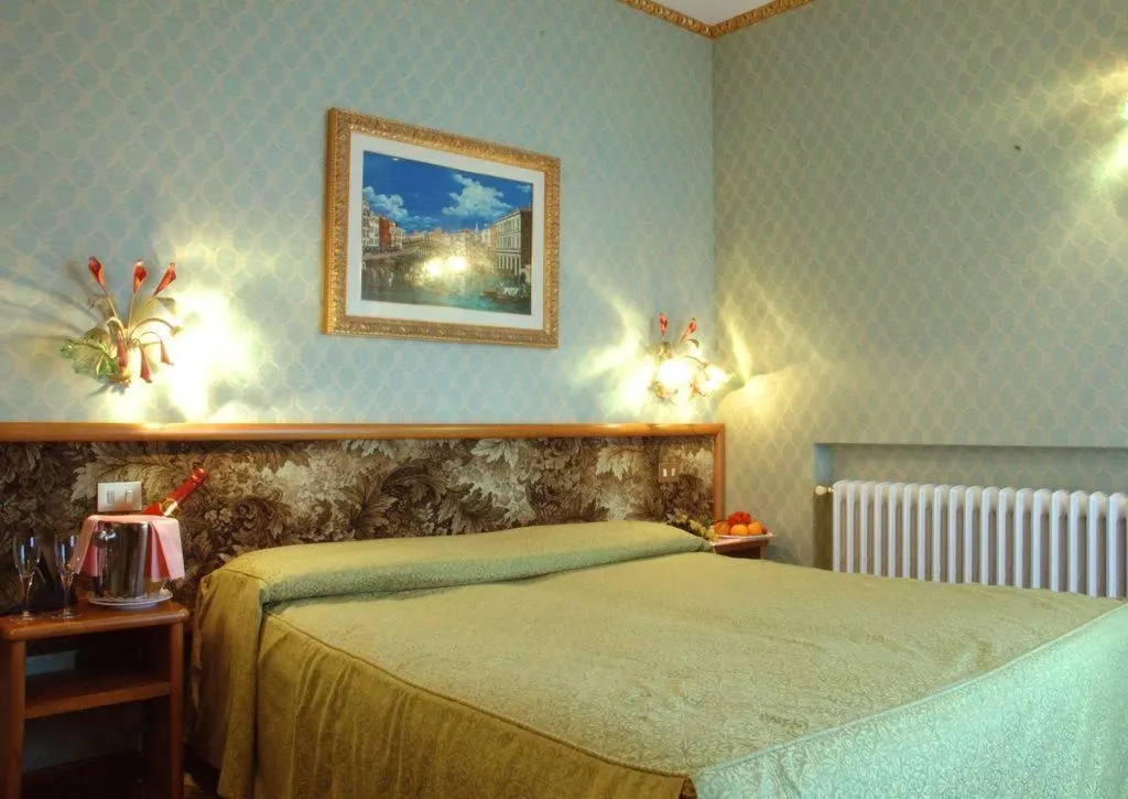 DOUBLE STANDARD Room, Venezia Hotel, Venice