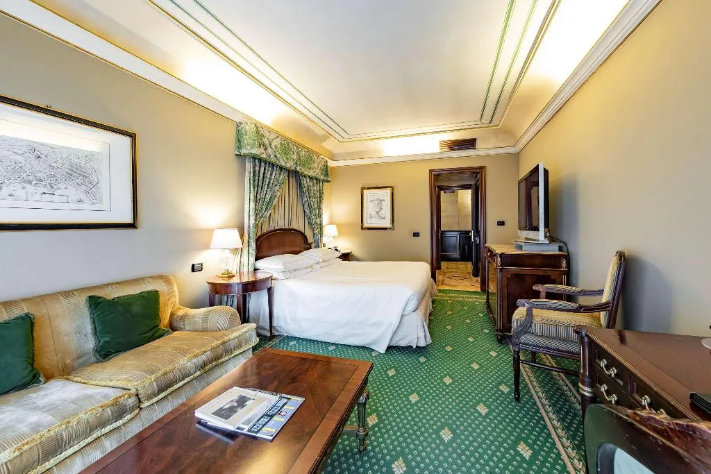 Room, River Chateau, Rome