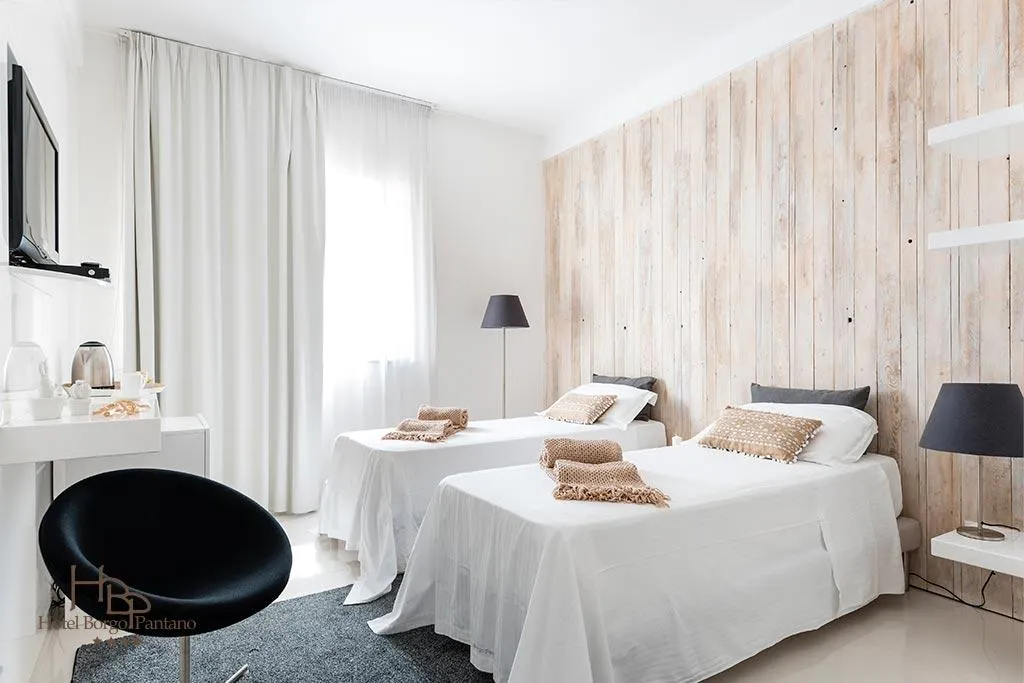 JUNIOR SUITE STANDARD Room, Hotel Borgo Pantano, Catania