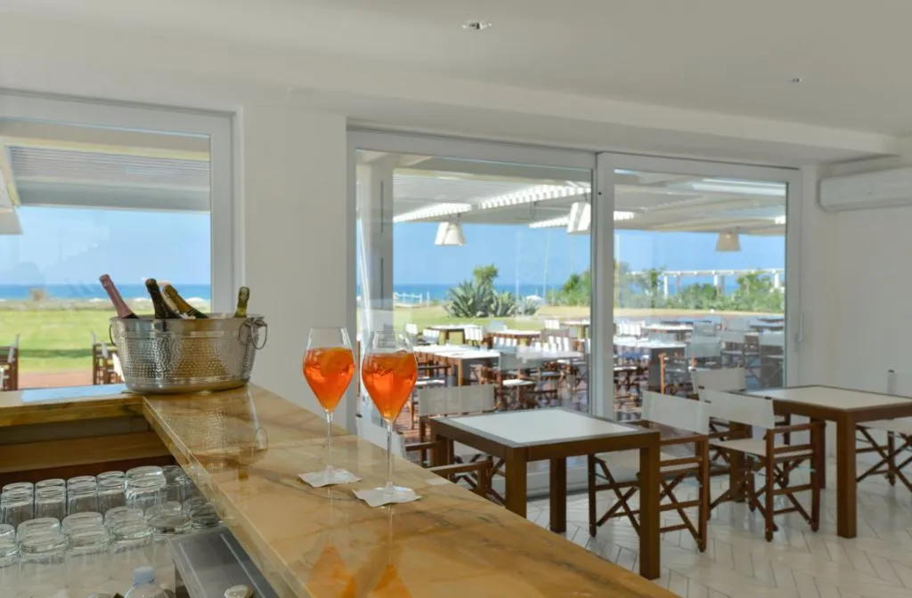 Beach, Savoy Beach, Naples