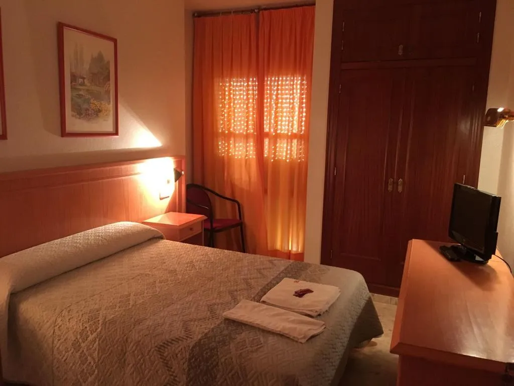 Room, Hostal Carlos Iii, Costa Almeria