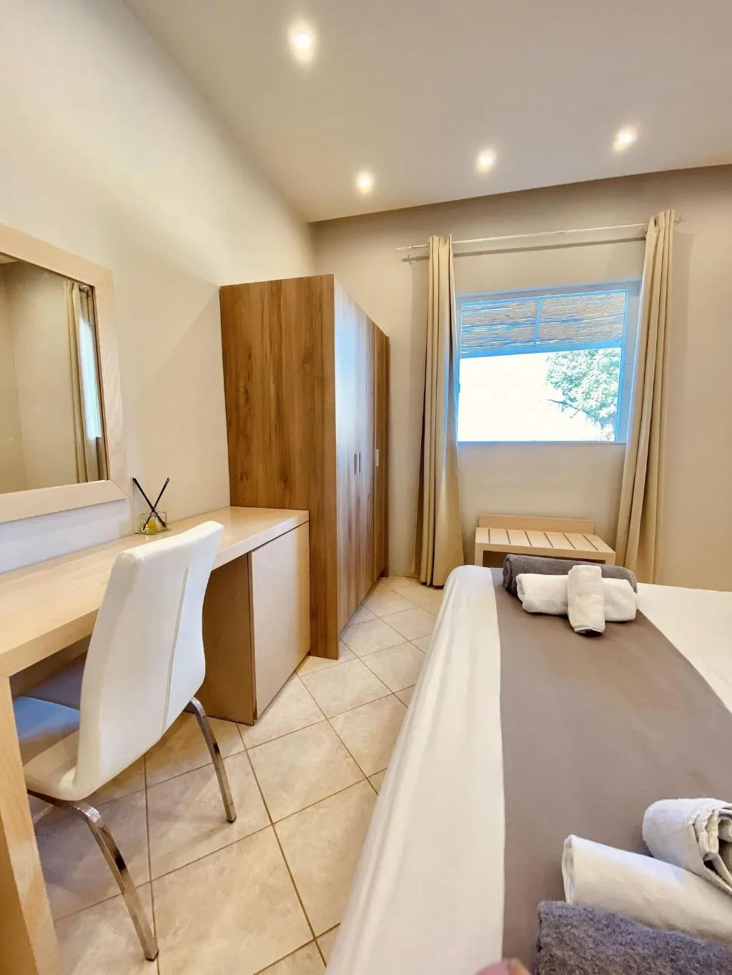 Room, Sunny Place Resort, Athens