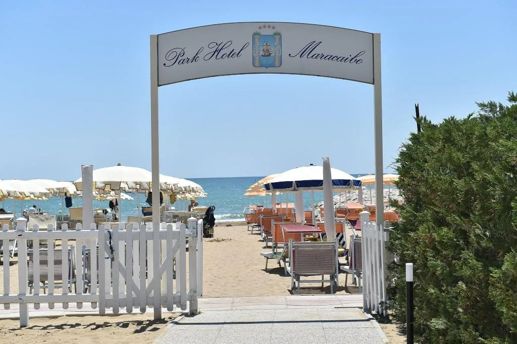Beach, Maracaibo, Venice