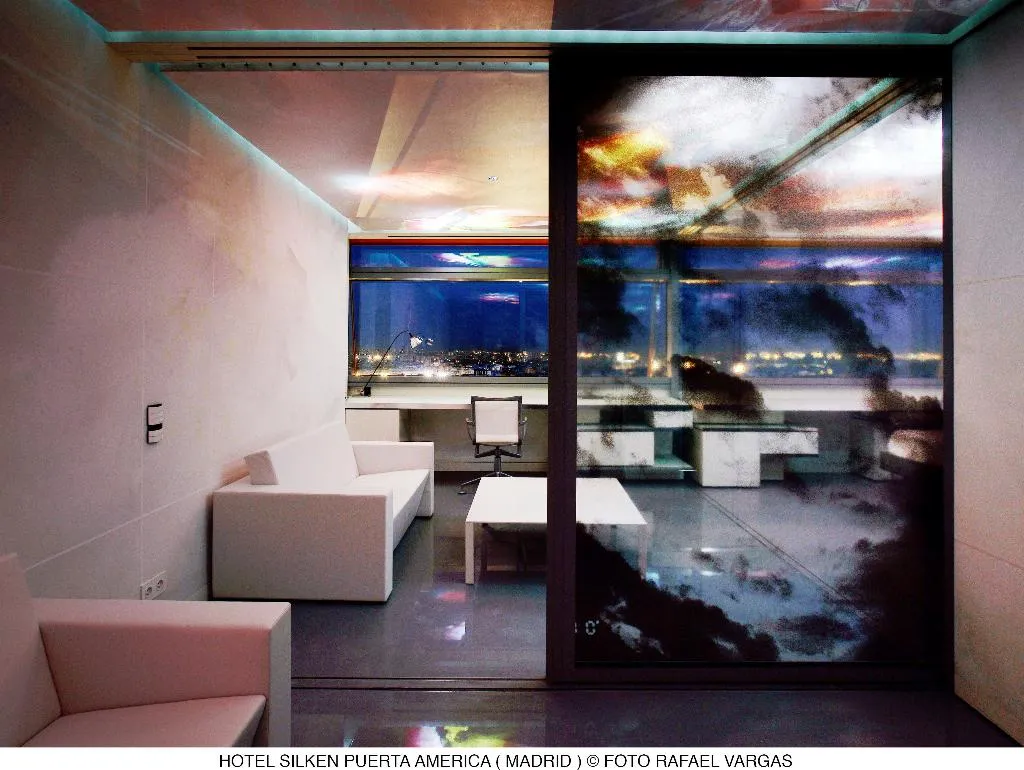SUITE EXECUTIVE Room, Puerta America Madrid, Madrid