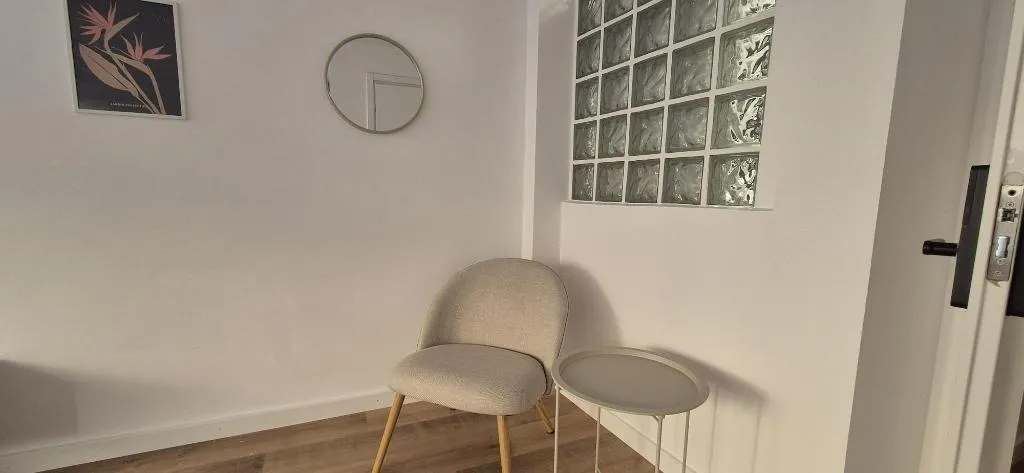 Room, Figleaf Kypseli, Athens