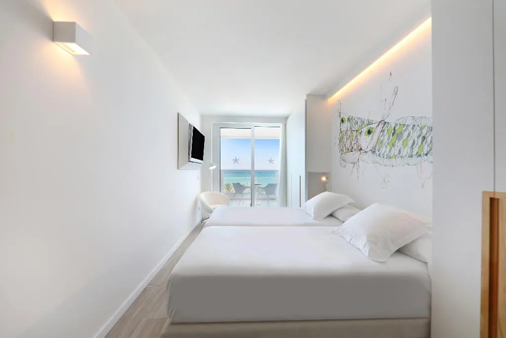 DOUBLE STANDARD Room, Iberostar Waves Bahía de Palma, Majorca