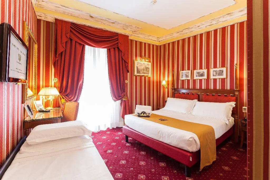 TRIPLE DELUXE Room, Hotel Manfredi Suite In Rome, Rome