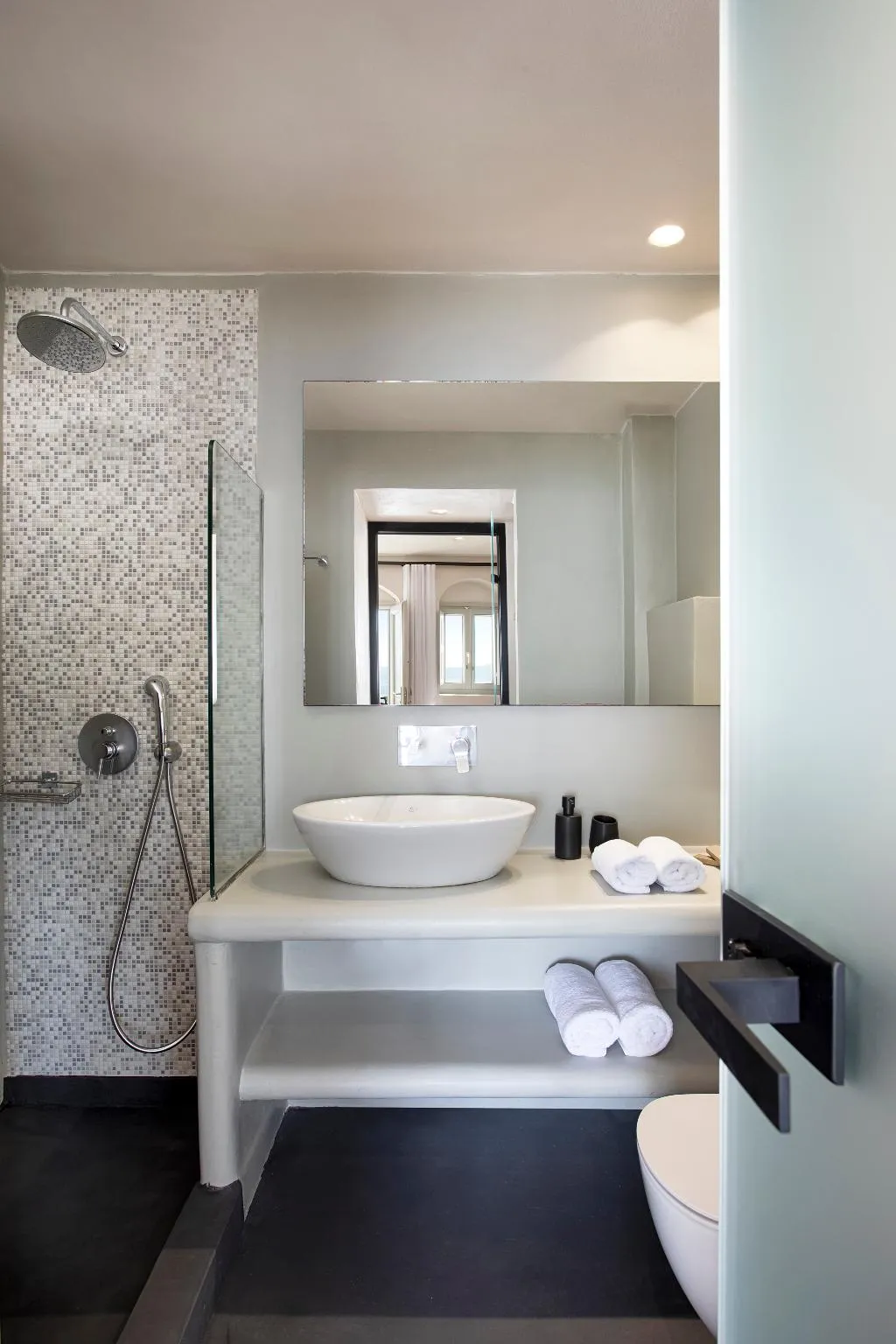 TRIPLE ONE BEDROOM ONE BATHROOM Room, Andromeda Villas, Santorini