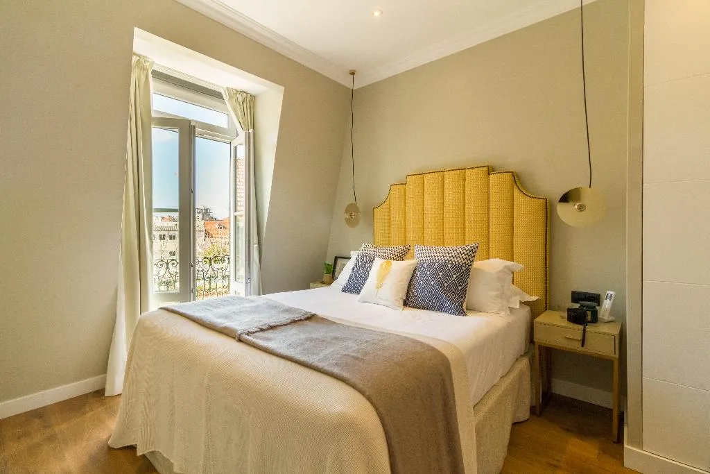 Double or Twin STANDARD Room, Bairro Alto Suites, Lisbon