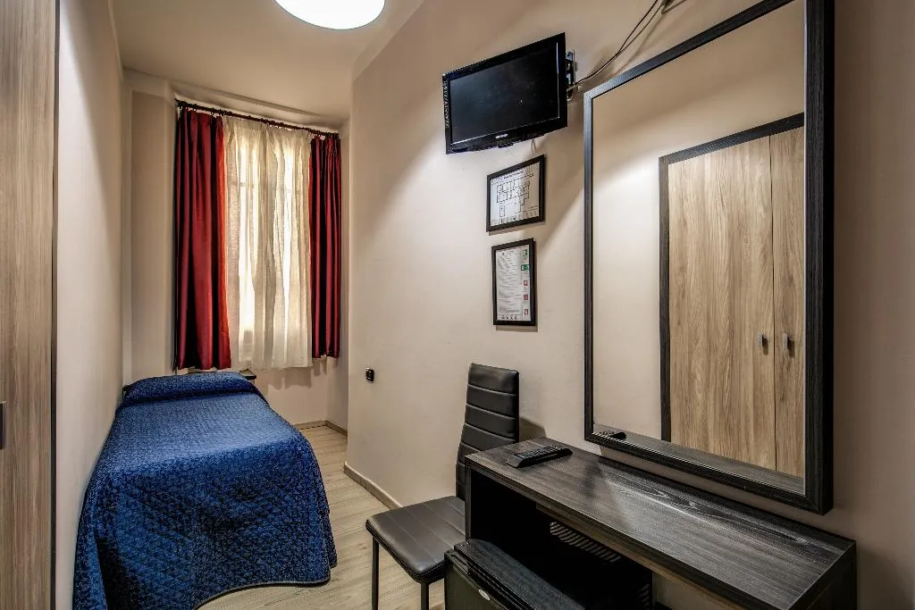 SINGLE STANDARD Room, Basilea, Florence
