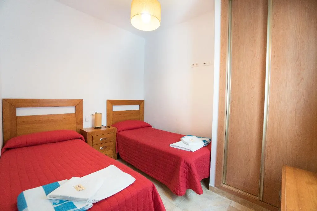 APARTMENT CAPACITY 4 TWO BEDROOMS Room, Apartamentos Turísticos Manuel Martín, Costa Del Sol
