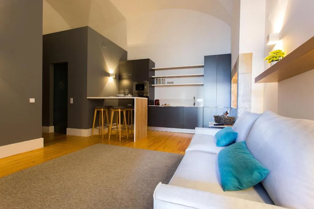 Room, Feels Like Home Chiado Prime Suites, Lisbon