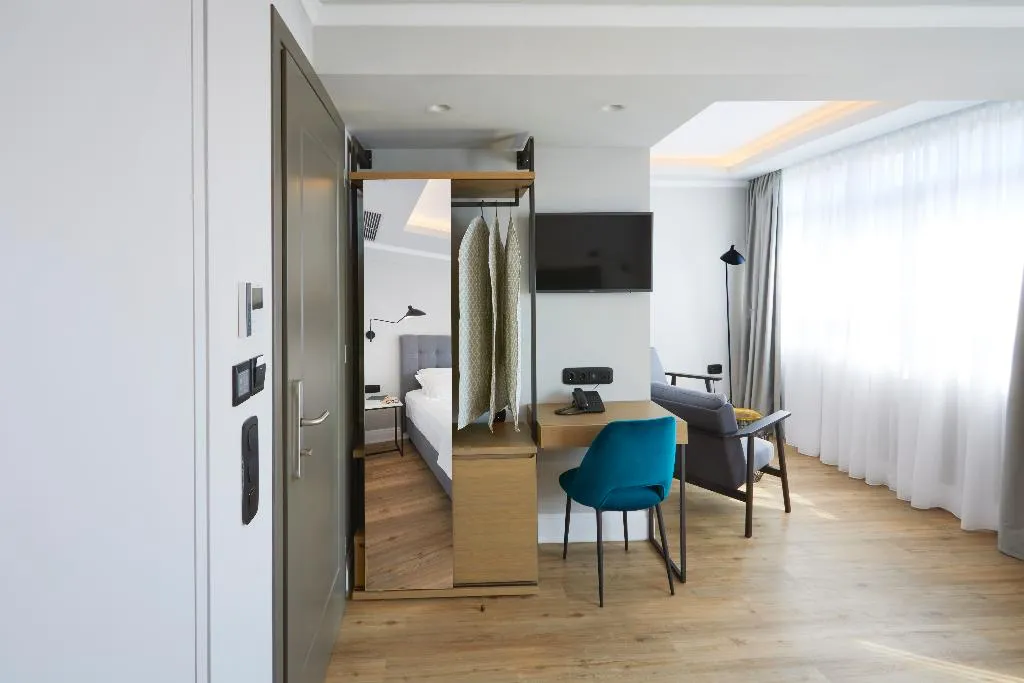 JUNIOR SUITE CAPACITY 2 Room, The Artist Athens, Athens