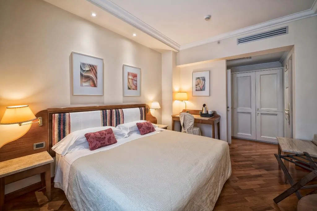 DOUBLE SINGLE USE STANDARD Room, B&B Hotel Firenze Laurus Al Duomo, Florence