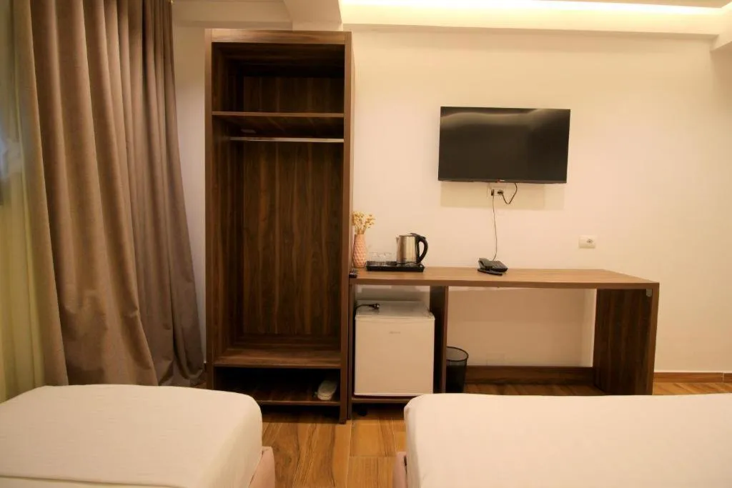 TRIPLE ONE BED Room, Havana, Southern Albania
