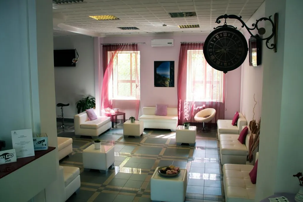 Lobby, Santa Marta, Naples
