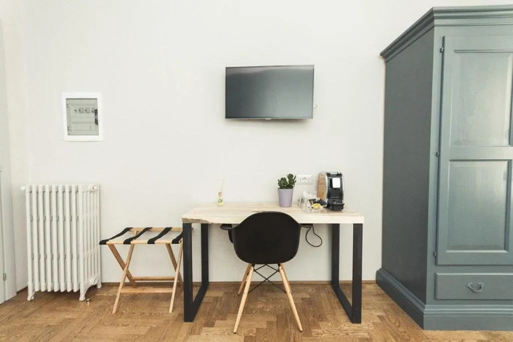 Room, Piccola Torre Maison, Milan