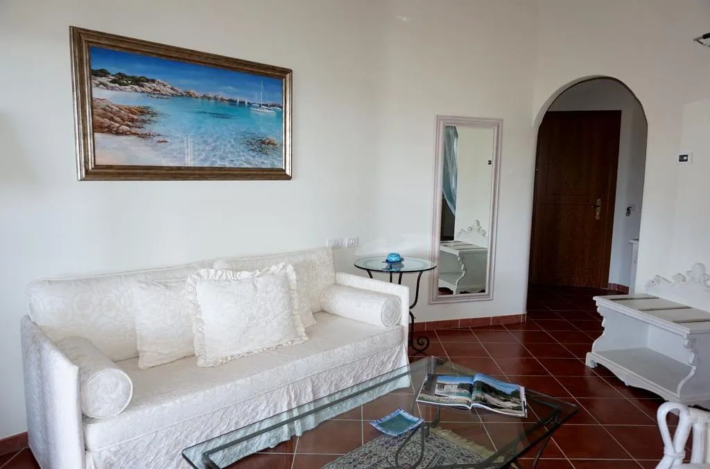 SUITE POOL VIEW Room, Monti di Mola, Olbia