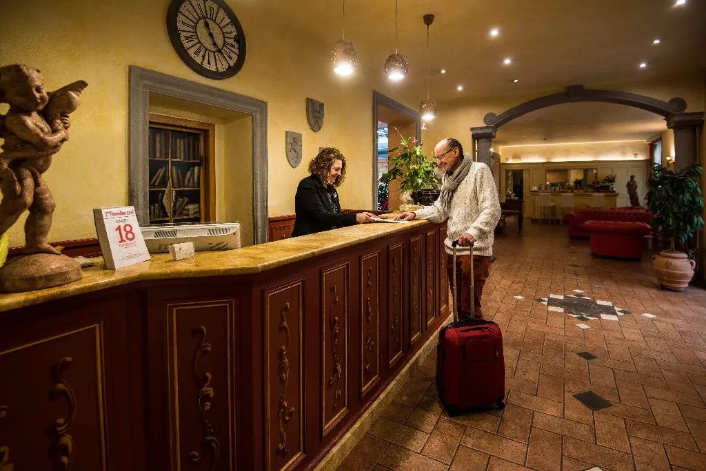 Lobby, Alba Palace, Florence