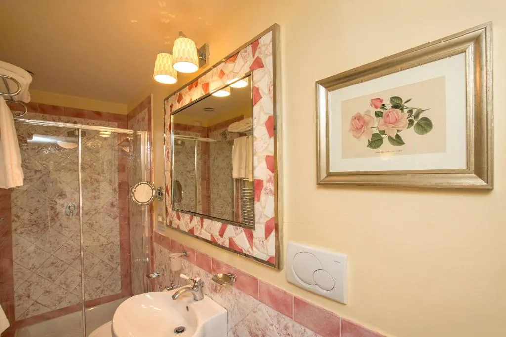 Room, La Casa Del Garbo Luxury Rooms Suite, Florence