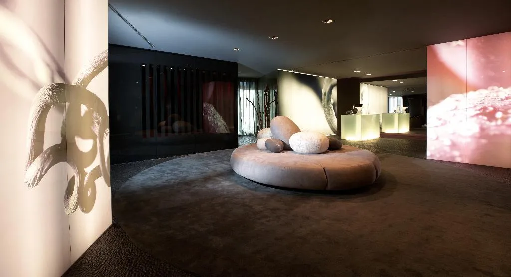 Lobby, The Vine, Madeira