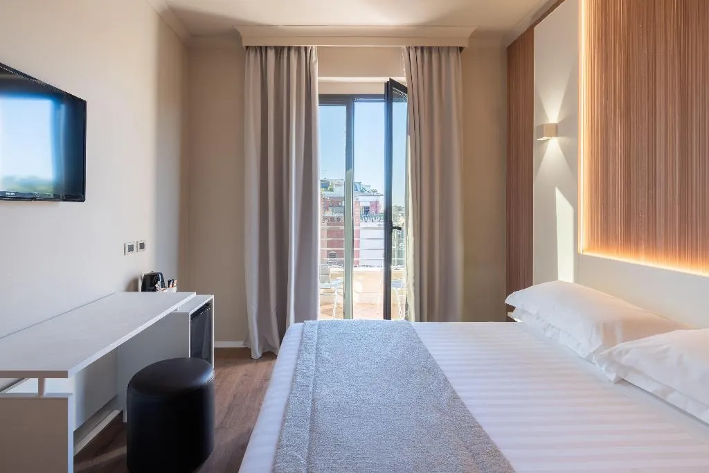 DOUBLE WITH BALCONY Room, Garner Hotel Rome Aurelia, Rome