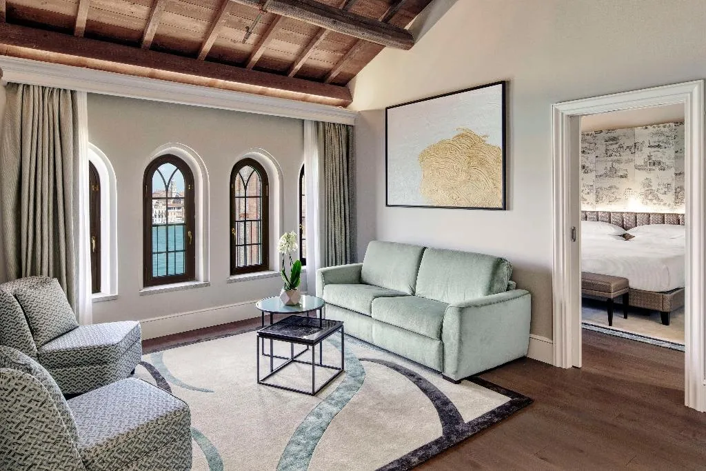 SUITE EXECUTIVE KING BED Room, Hilton Molino Stucky Venice, Venice