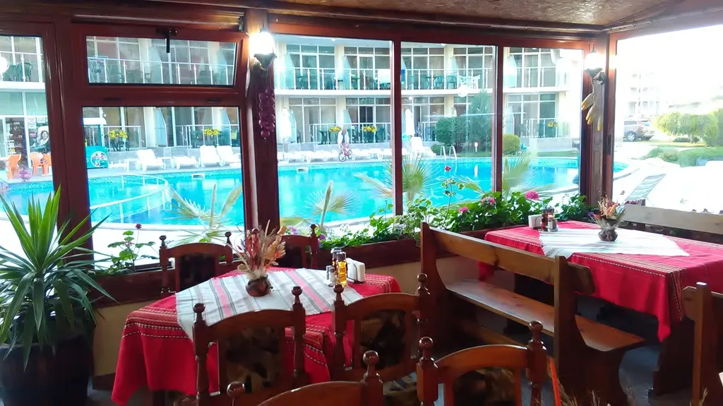Restaurant, Sunny Holiday Aparthotel, Bourgas
