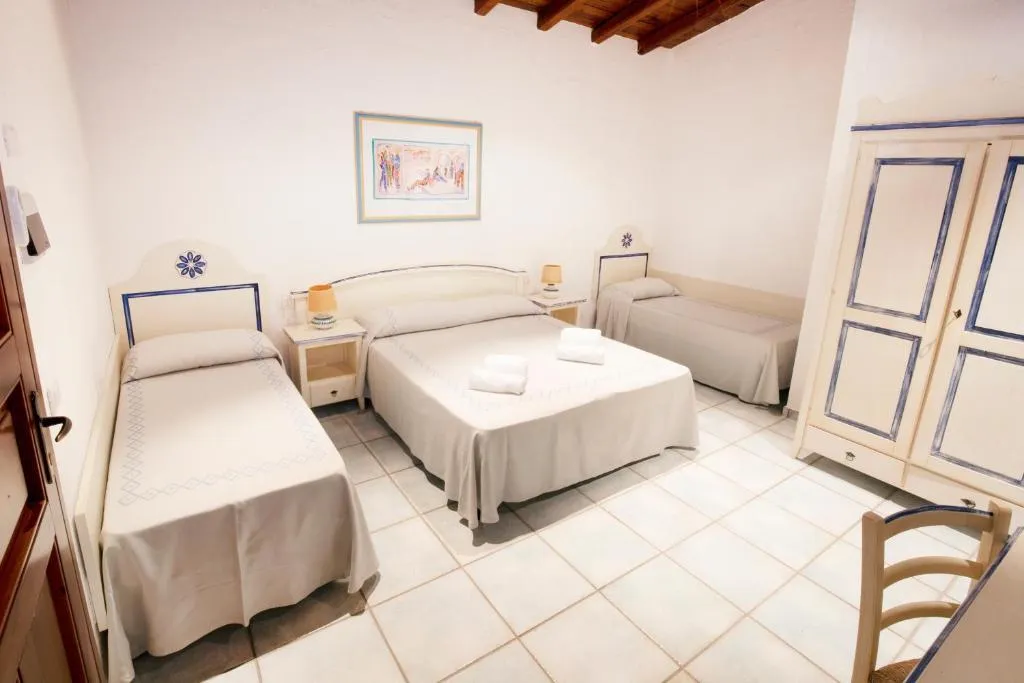 FAMILY ROOM STANDARD Room, Li Suari Club Village, Olbia