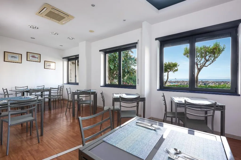Restaurant, Sea Breeze Residence, Naples