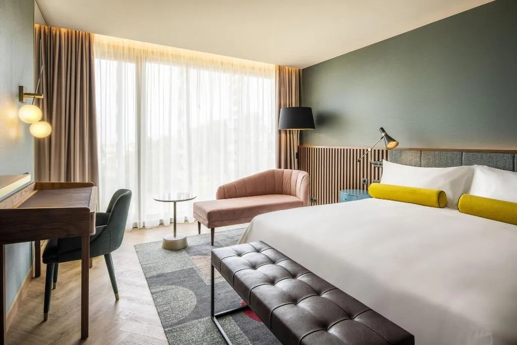 DOUBLE DELUXE CITY VIEW Room, Renaissance Porto Lapa Hotel, Porto
