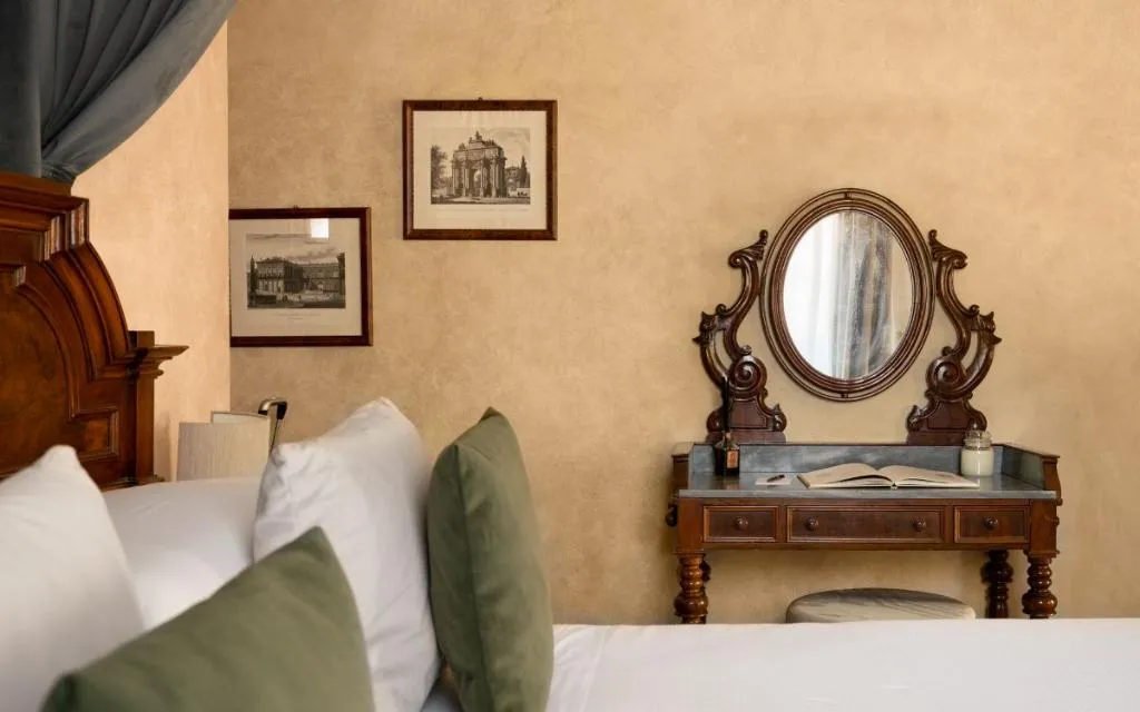 DOUBLE DELUXE Room, Loggiato Dei Serviti, Florence