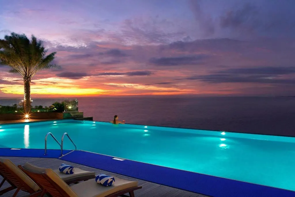 Pool, Habtoor Grand Resort, Autograph Collection, Dubai