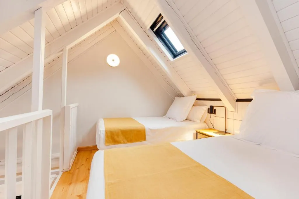 QUADRUPLE DUPLEX Room, Viella, Costa Brava