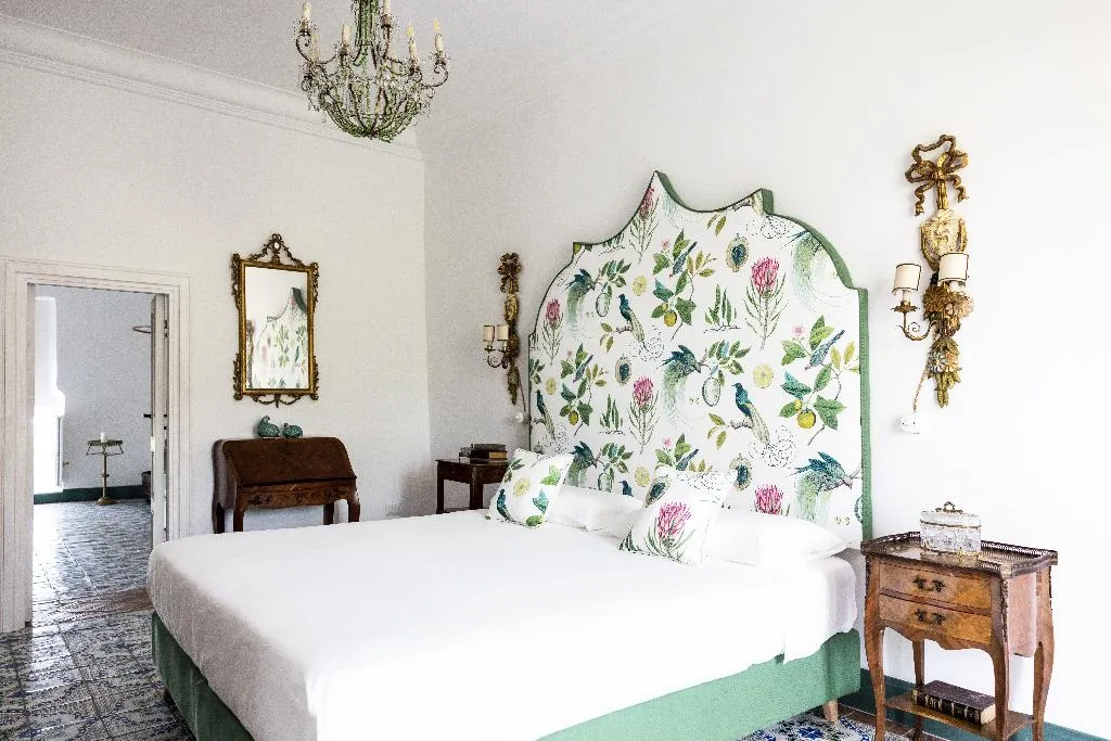 QUADRUPLE TWO BEDROOMS ONE BATHROOM Room, Villa De Cillis Carafa, Naples