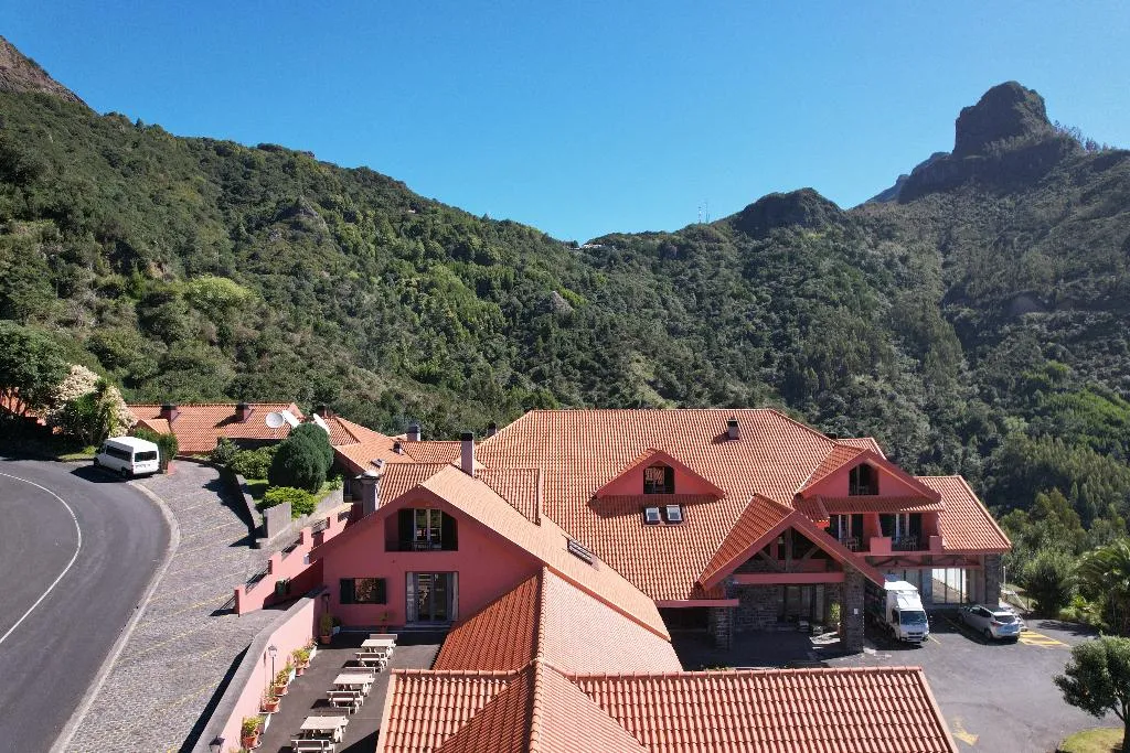 Terrace, Valley View Hotel Encumeada, Madeira