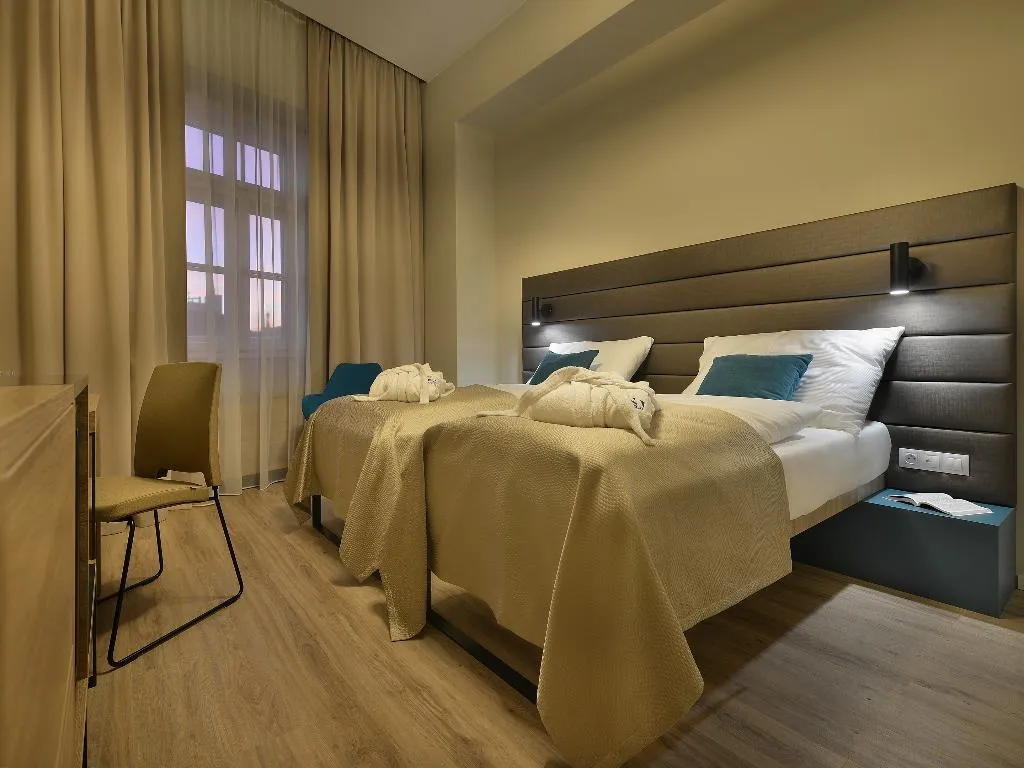 Double or Twin WITH BALCONY Room, EA Hotel New Town, Prague