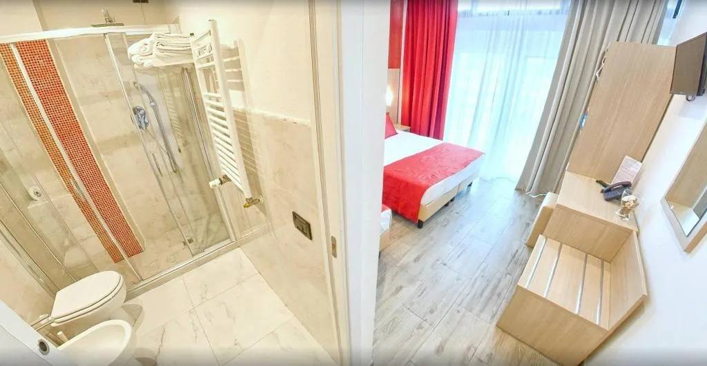 TRIPLE SUPERIOR Room, Luxor Florence, Florence