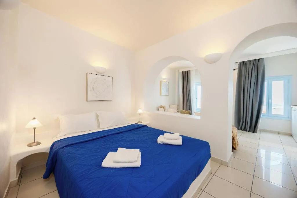 Room, Kastro Suites, Santorini