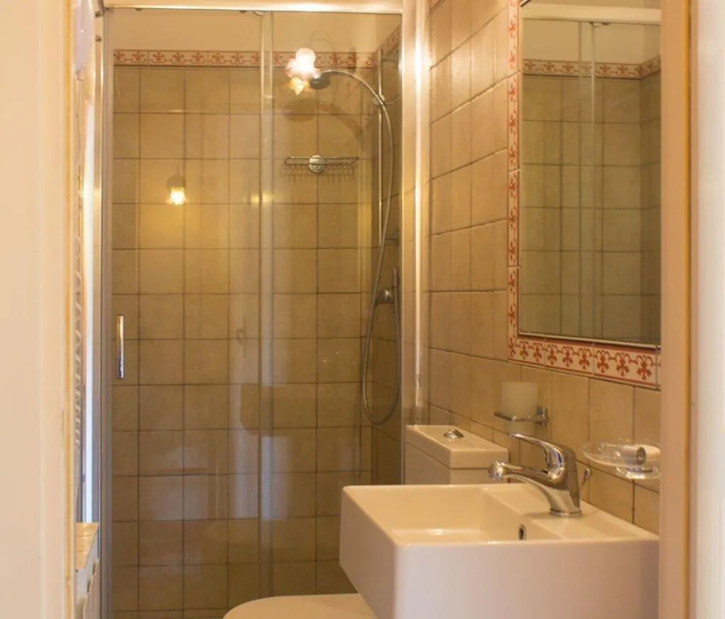Room, Principe Di Francalanza, Catania