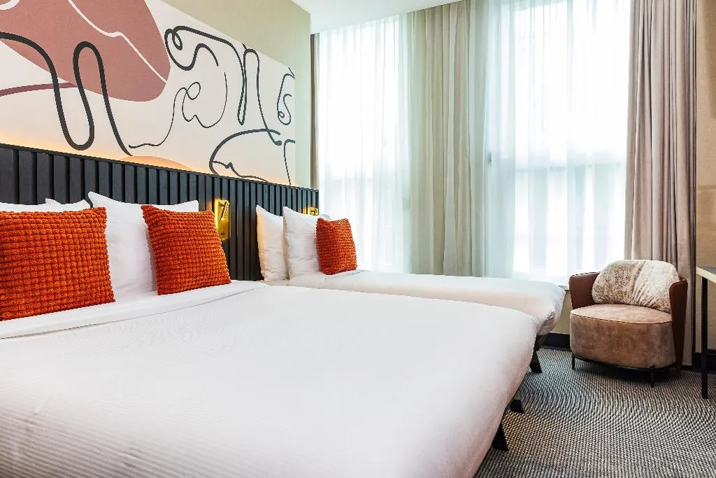 TRIPLE STANDARD Room, Huygens Place, Amsterdam