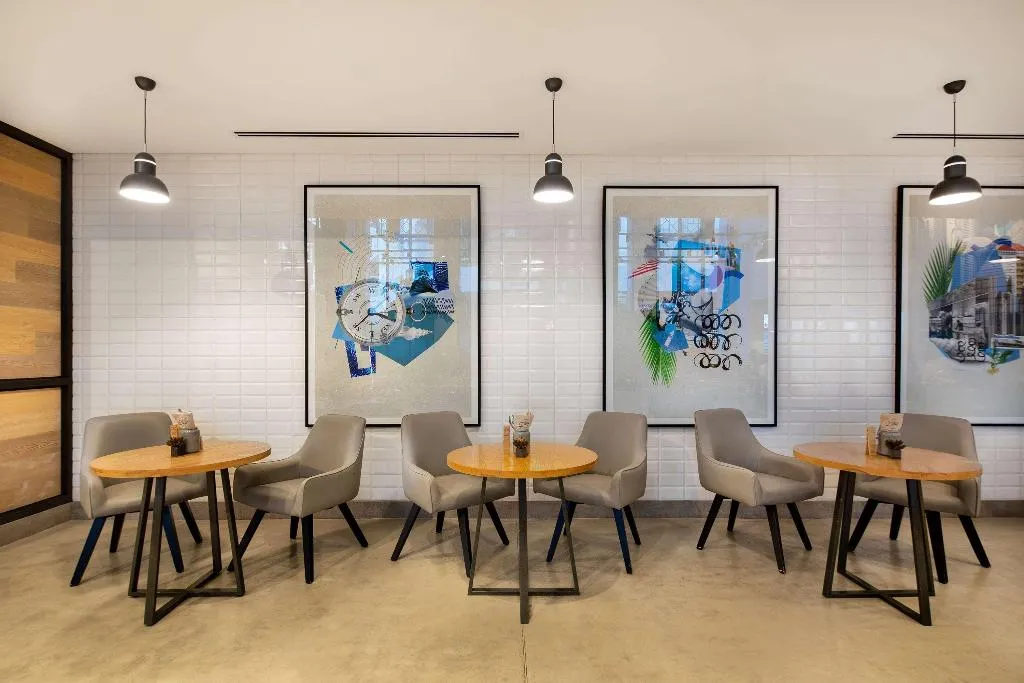 Restaurant, Rove Dubai Marina, Dubai