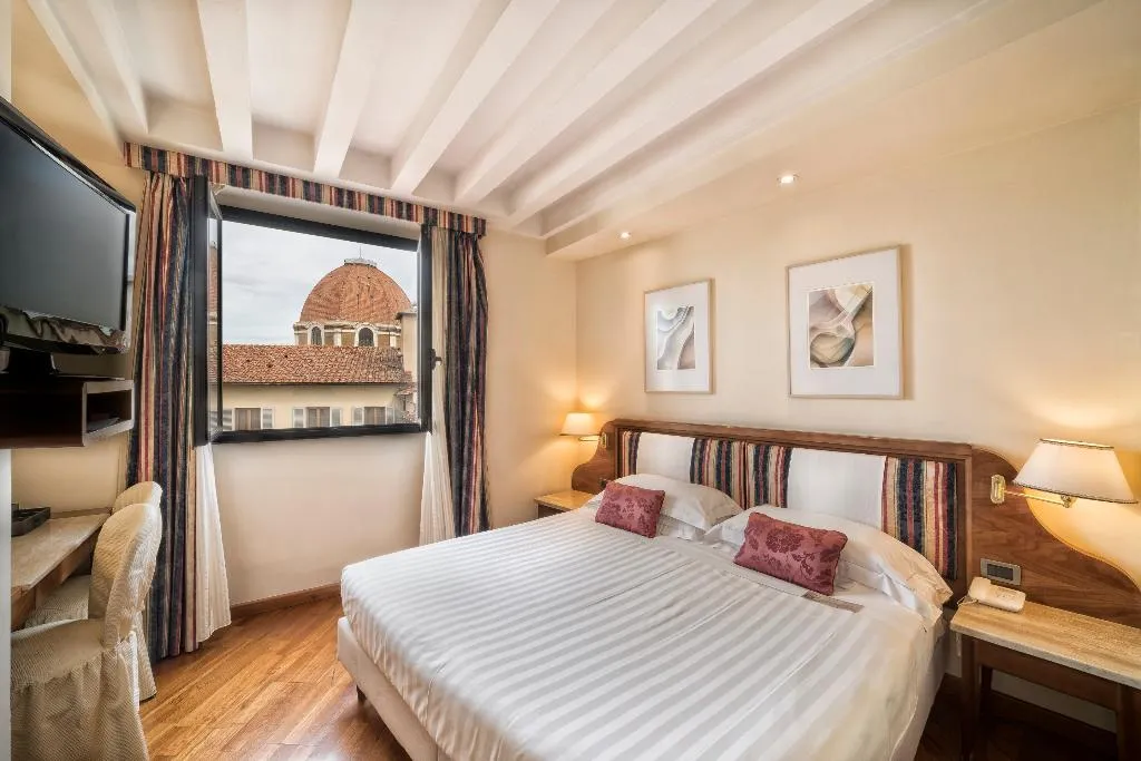 Double or Twin STANDARD Room, B&B Hotel Firenze Laurus Al Duomo, Florence
