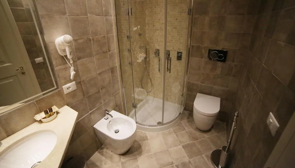 Room, Hotel Renaissance, Florence