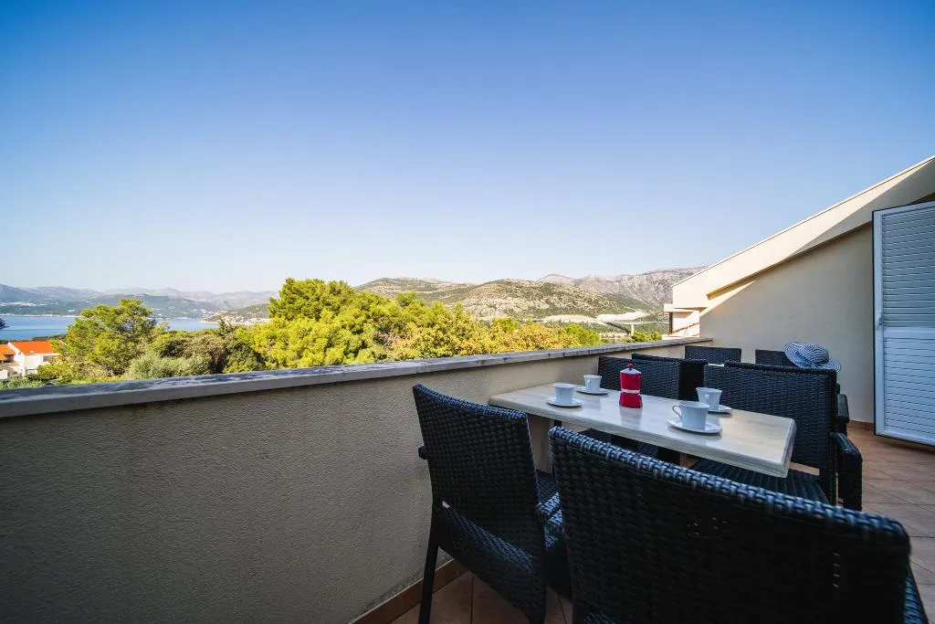 APARTMENT CAPACITY 8 Room, Pervanovo Apartments, Dubrovnik