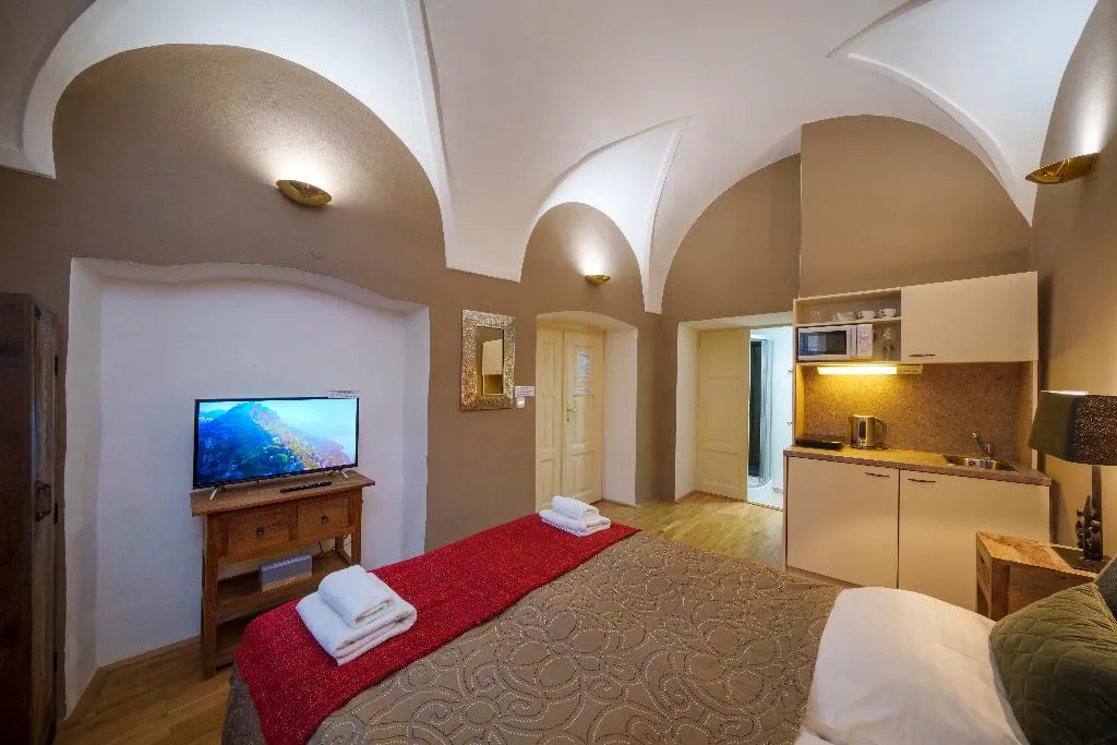 General view, Old Town - Aparthotel Michalska, Prague